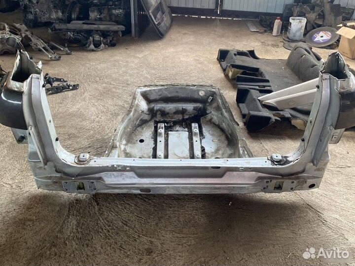 Панель кузова задний Land Rover Range Rover L322