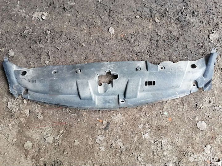 Накладка замка капота Honda Civic 4d