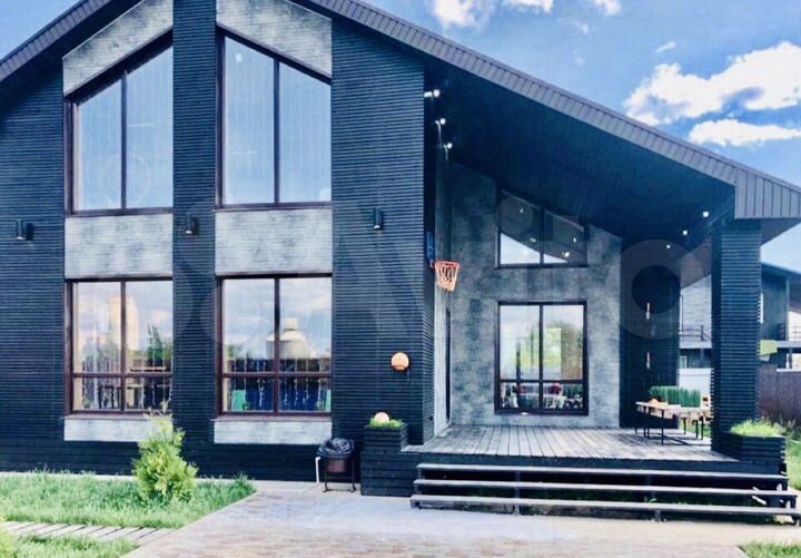 Дом 160 м² на участке 10 сот.