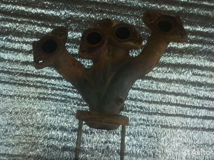 Коллектор выпускной Renault Logan