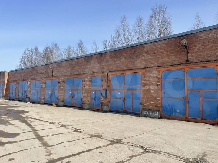 Гараж, > 30 м²