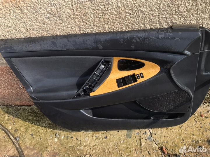 Дверная карта camry 40 водительская