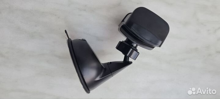 Держатель для телефона в машину