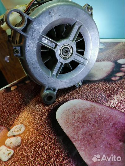 Двигататель стиральной машины