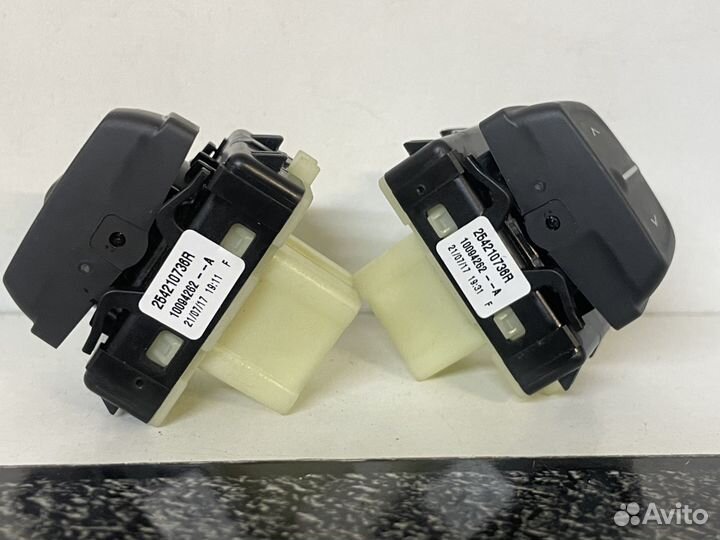 Кнопка стеклоподъемника Logan Sandero Логан 2