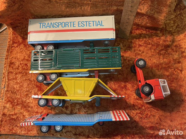 Автомобильная спецтехника. Набор гдр. Машинки