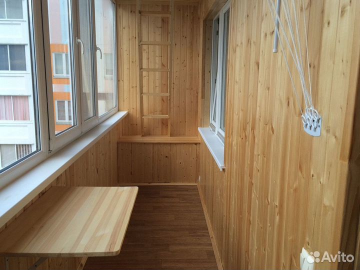 Окно на балкон