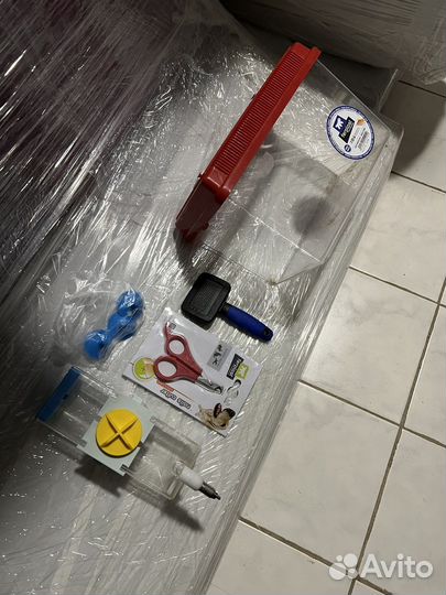 Переноска, когтерез, поилка-кран, щетка