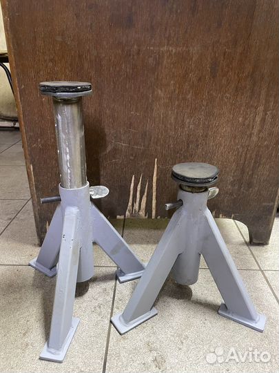 Опоры под авто/стойки страховочные