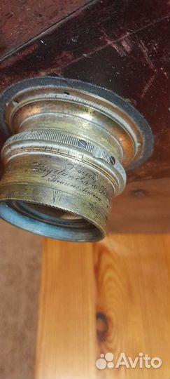 Антикварный фотоаппарат