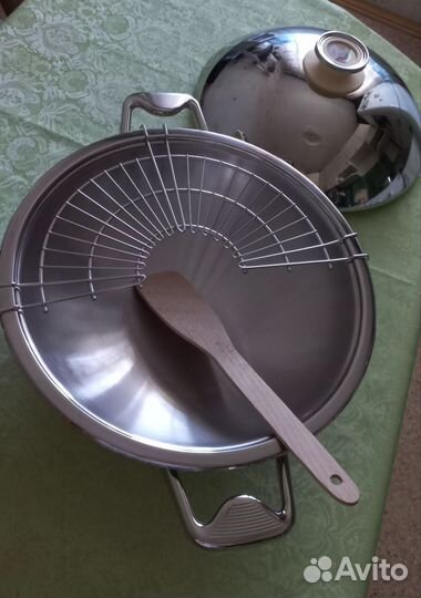 Сковорода Wok