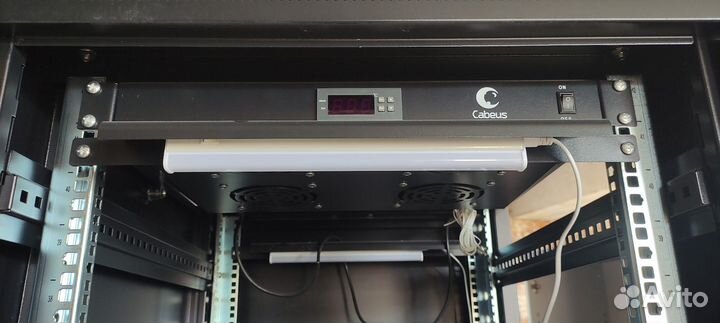 Шкаф монтажный телекоммуникационный Cabeus