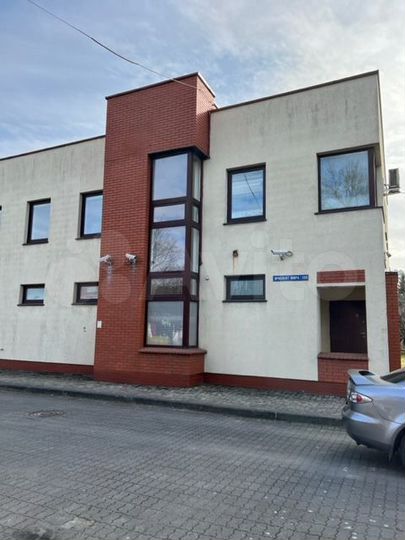 Здание, 422.2 м²