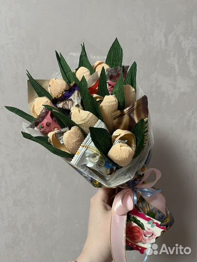 Букеты из чая и сладостей