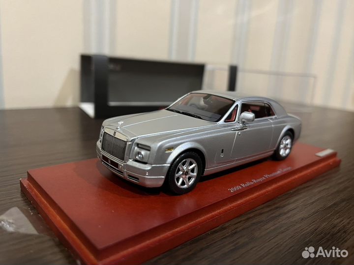 Модель rolls-royce phantom coupe 2009