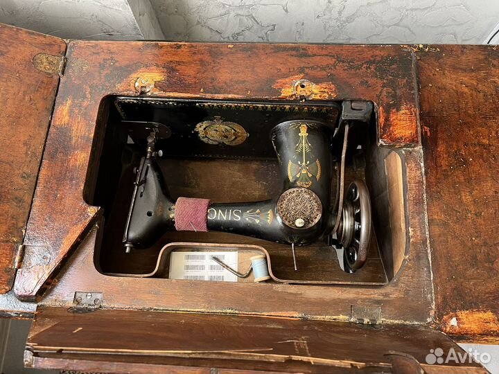 Машинка антиквариат