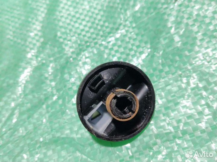 Тумблер отопителя Audi 80 B3 1989