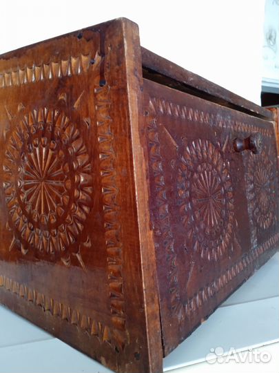 Хлебница деревянная