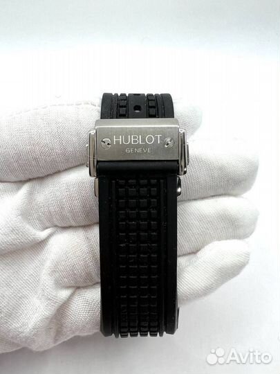 Часы Hublot Square Bang Titanium