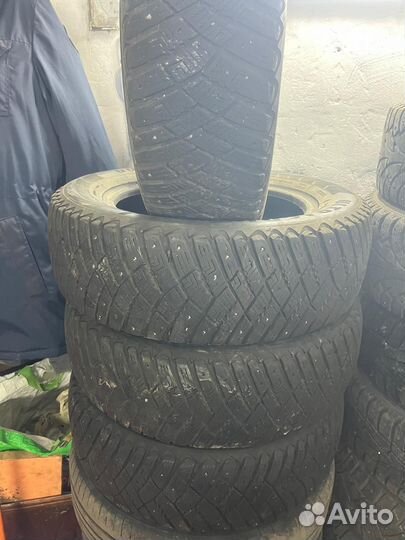 Goodyear UltraGrip 195/65 R15