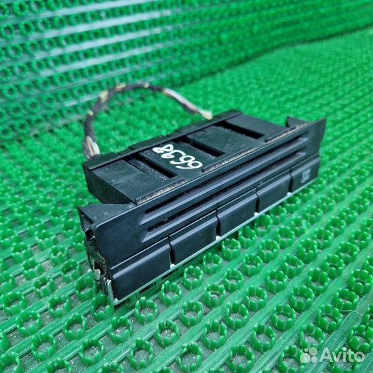 Кнопка антипробуксовочной системы Volkswagen