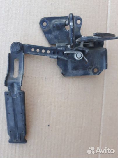 Замок капота ауди А6 С5