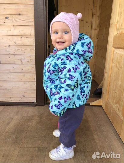 Двухсторонняя куртка демисезонная для девочки 86