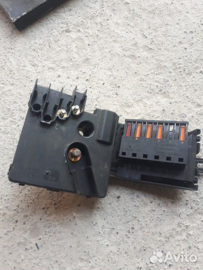 Блок предохранителей мерседес 211