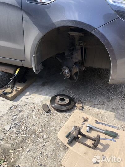 Тормозные диски + колодки передние Kia Rio