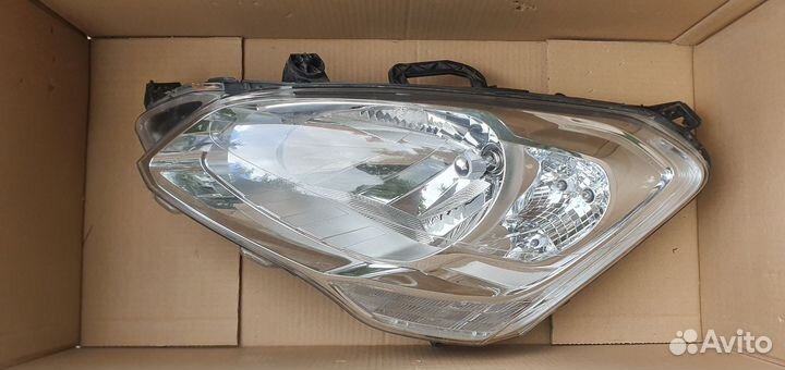 Фара левая галоген Citroen berlingo 2 (с 2008)