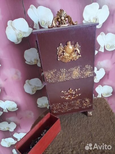 Набор комод и часы