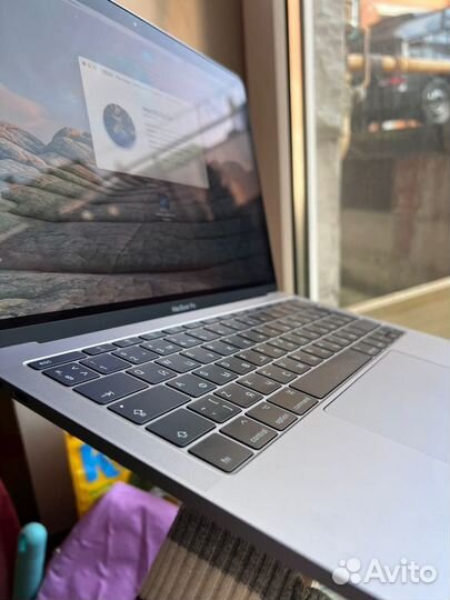 Apple MacBook Pro 13