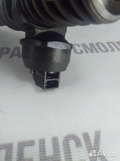 038130073 AG форсунка топливная дизельная VW