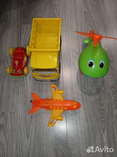 Игрушки для мальчика пакетом