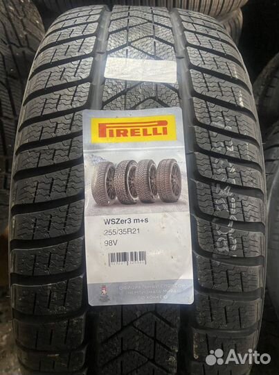 Pirelli Winter Sottozero 3 255/35 R21 и 285/30 R21