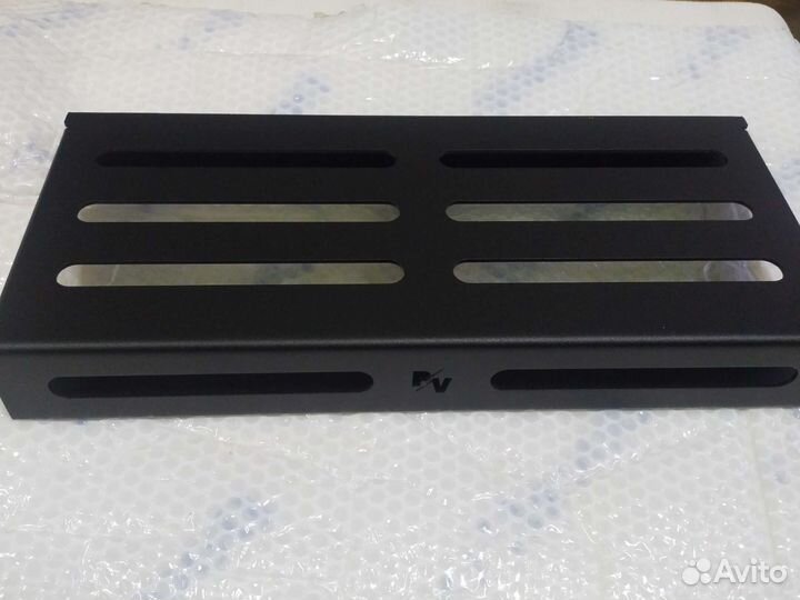 Педалборд алюминий PV мод 2 с лого 220х500