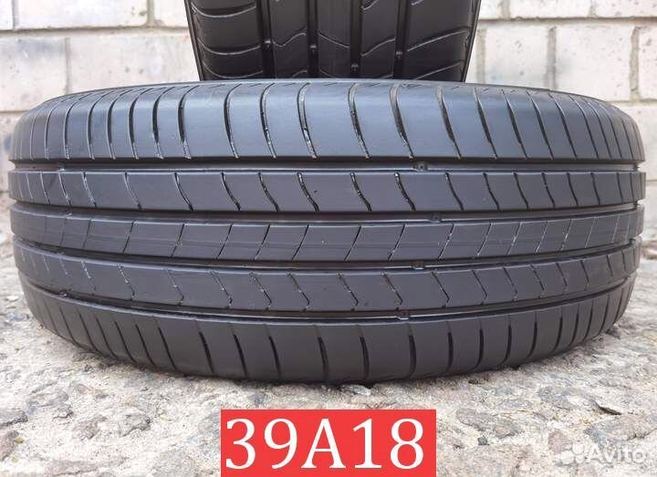 Kumho Ecsta HS51 215/60 R17 96S