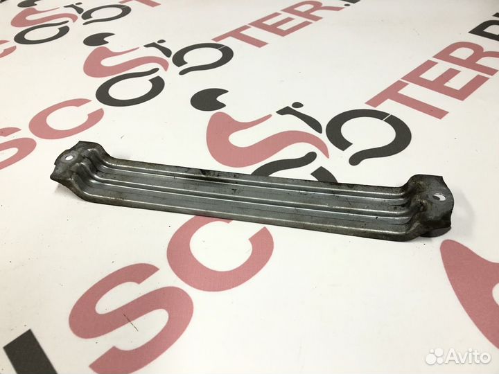 Кронштейн крепления бензобака Honda Dio AF34 Б/У