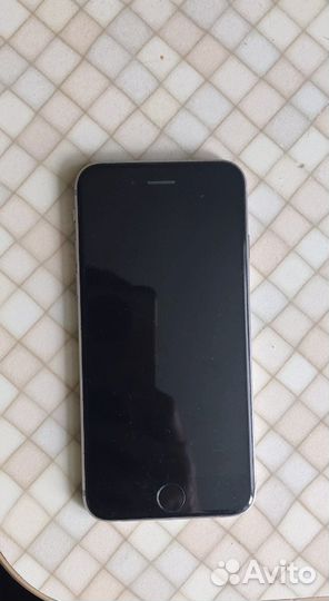 Телефон iPhone 6s