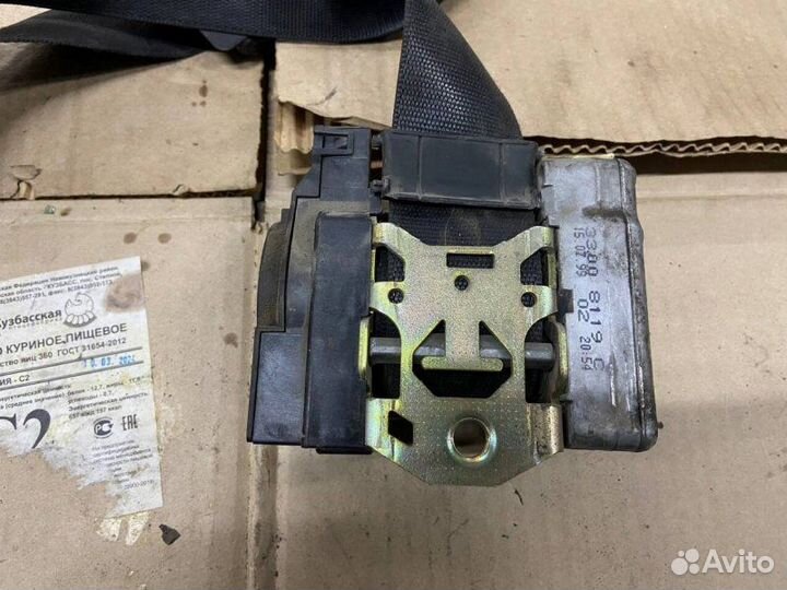 Ремень безопасности передний Mercedes-Benz E-Class