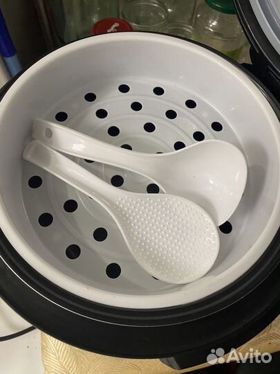 Мультиварка новая red