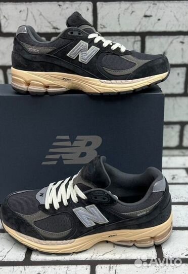 Кроссовки New Balance 2002R