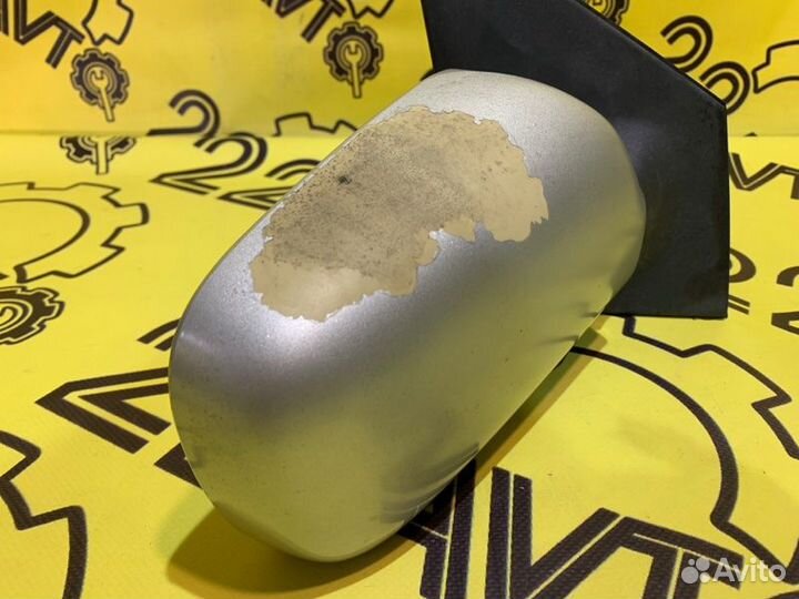 Зеркало заднего вида переднее правое Toyota Ist