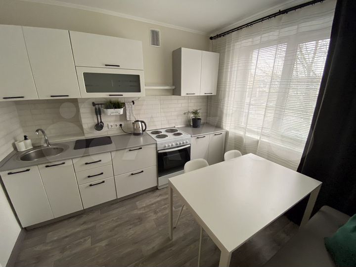 2-к. квартира, 49 м², 3/9 эт.