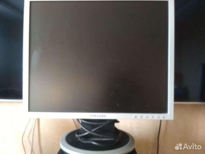 Монитор Samsung 940N