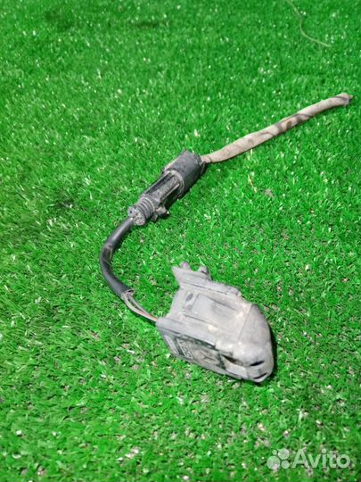 Форсунка стеклоомывателя Mercedes-Benz S320 W220