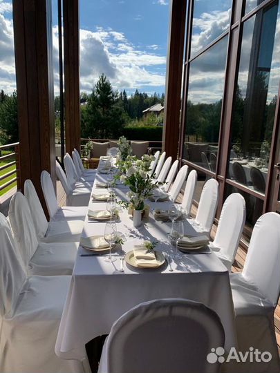 Аренда чехлов на стулья скатертей