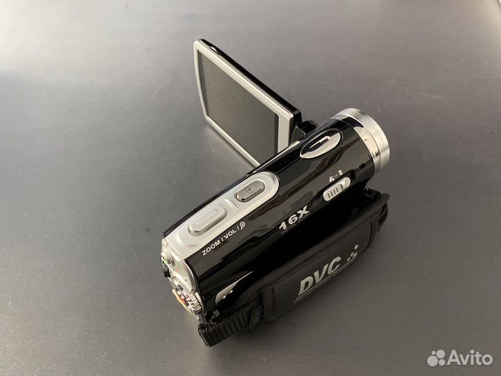 Видеокамера Sony slim SD