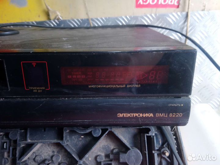 Видеомагнитофон электроника вмц 8220
