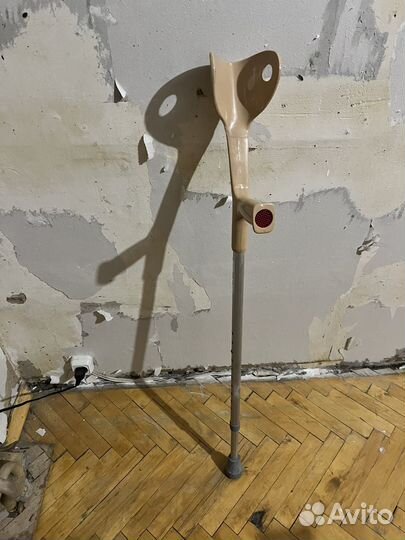 Костыль локтевой